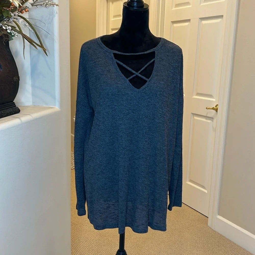 New Pinkblush Heather‎ Gray Cross front Maternity Sweater